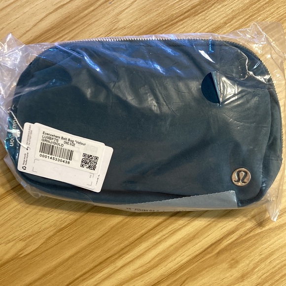 Lululemon Everywhere Belt VELOUR Green Juniper/GOLD - Picture 6 of 9